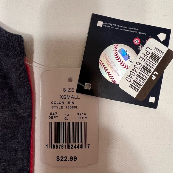 NWT MLB Washington Nationals Womens Campus Lifestyle Tee X-Small (B3) - Picture 4 of 4